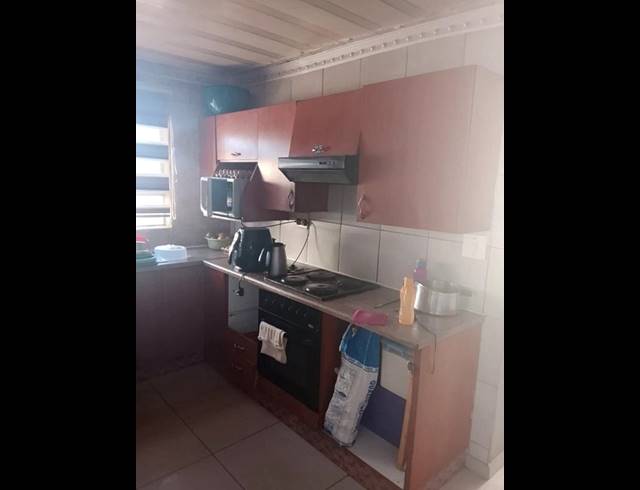 3 BEDROOM HOUSE FOR SALE IN KAGISO